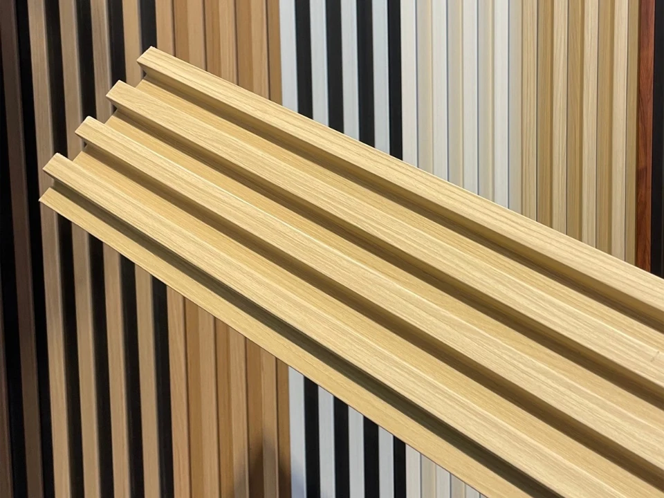 soutis-decco-pvc-wall-slats-panel-824-3.webp